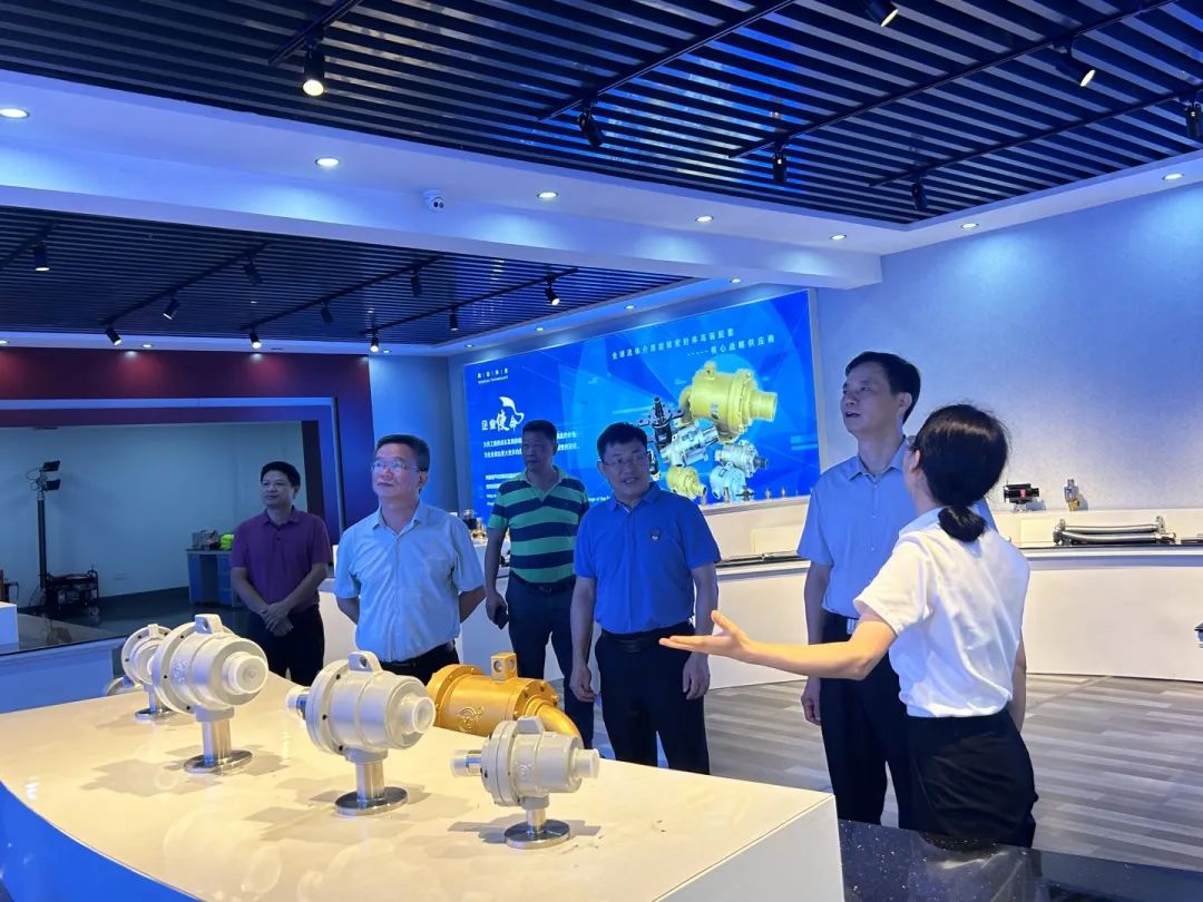 ��ٲ���(�й���)���޹�˾����