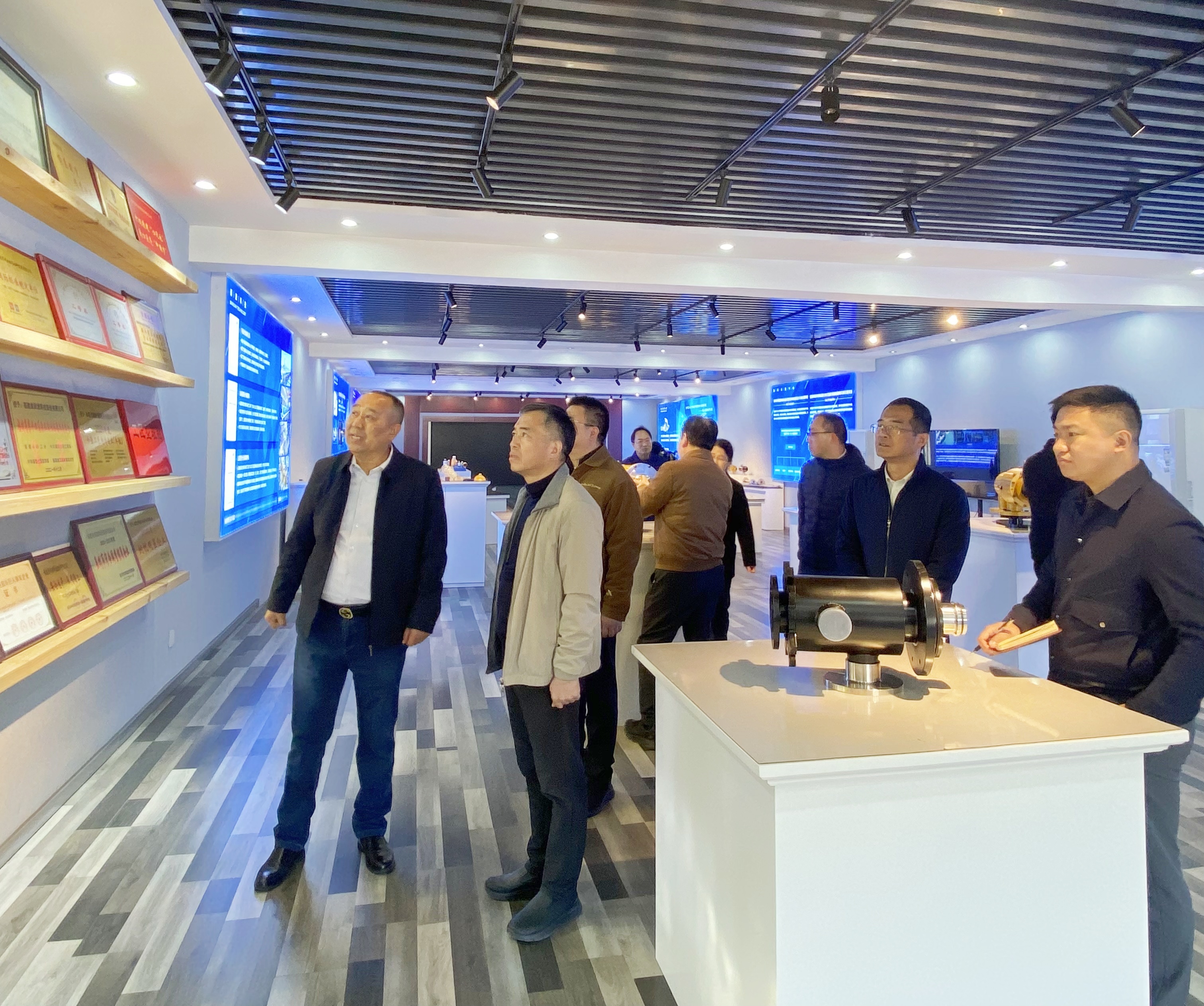 ��ٲ���(�й���)���޹�˾����